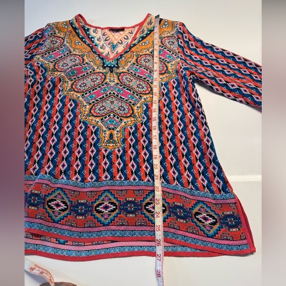 Tolani Silk Long Sleeve Pink Multicolor V neck shirt blouse size small or medium - Picture 9 of 10